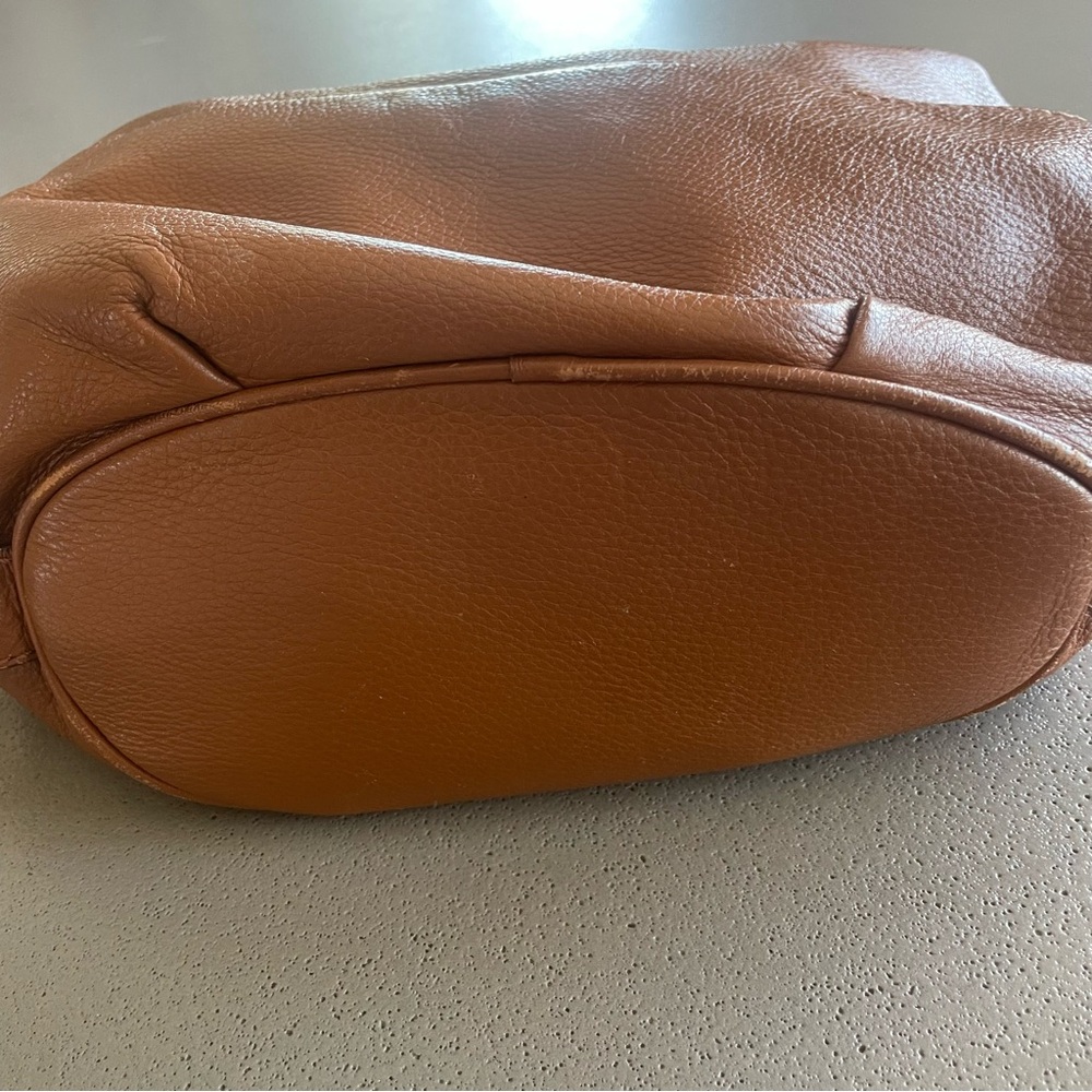 Michael Kors Tan Pebbled Leather Shoulder Bag w/ Gold MK Logo - Picture 4 of 6
